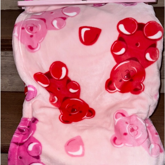 Super Cute Betsey Johnson Pink Teddy Bears 🧸 with Hearts ❤️ Throw Blanket 50x70 - Picture 7 of 8